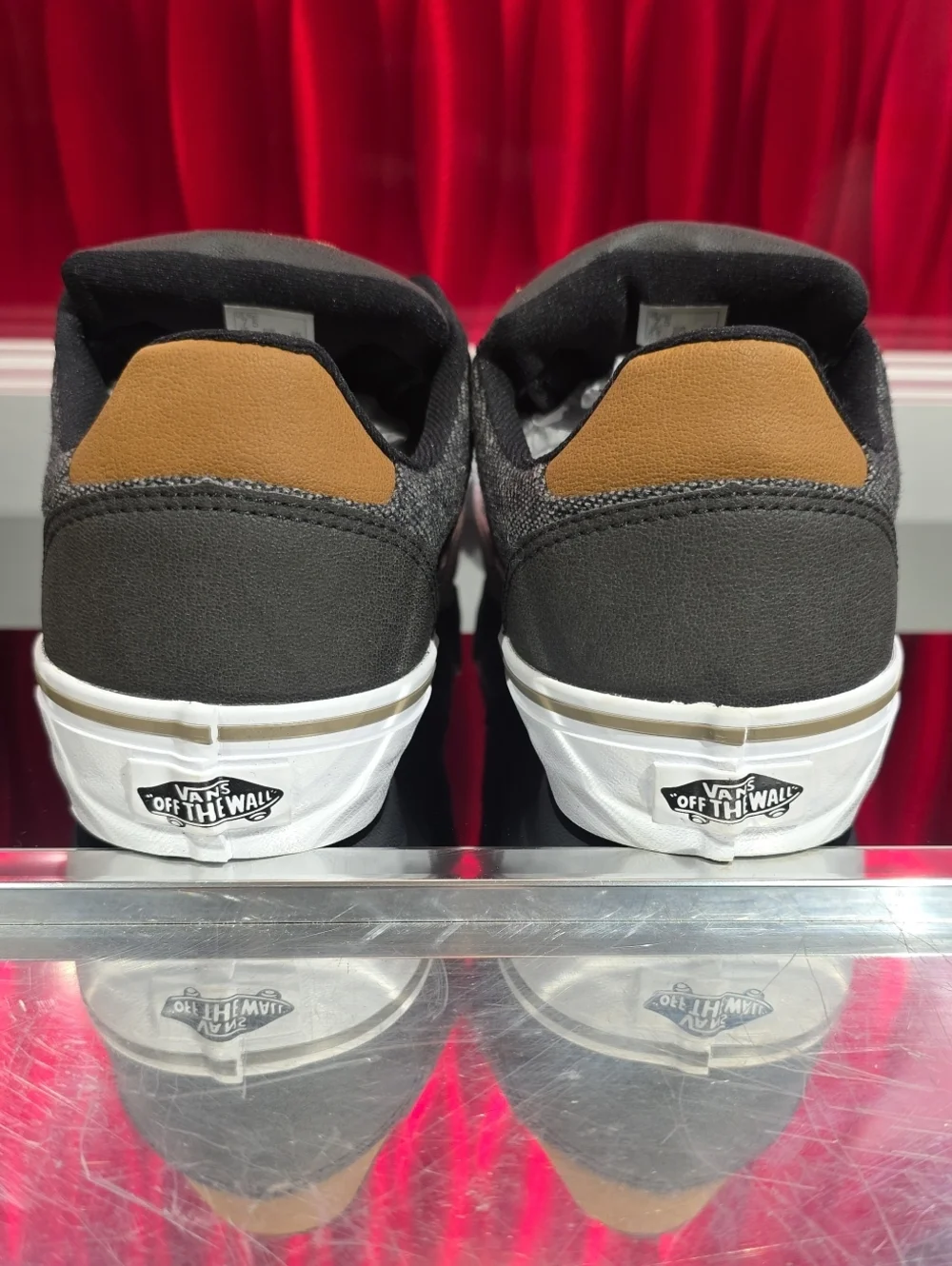 Vans Atwood Deluxe Mixed Black Dachshund Men's 7.5 Women's 9 New